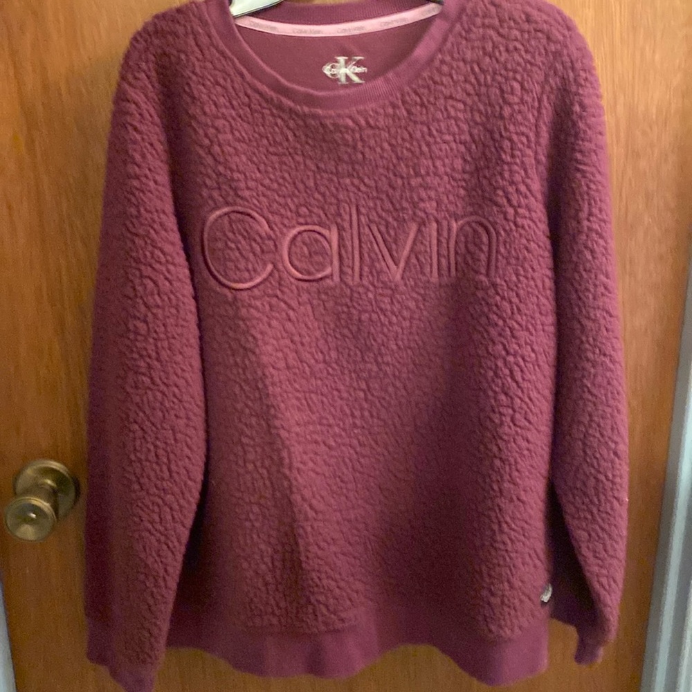 Calvin  Klein sweat Shirt size Small. Purple